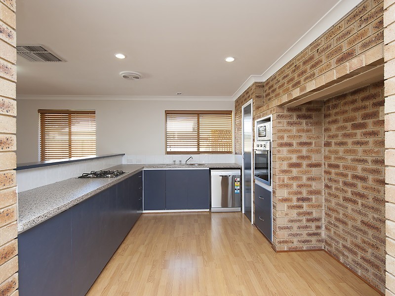 17 Curran Place, Leeming WA 6149