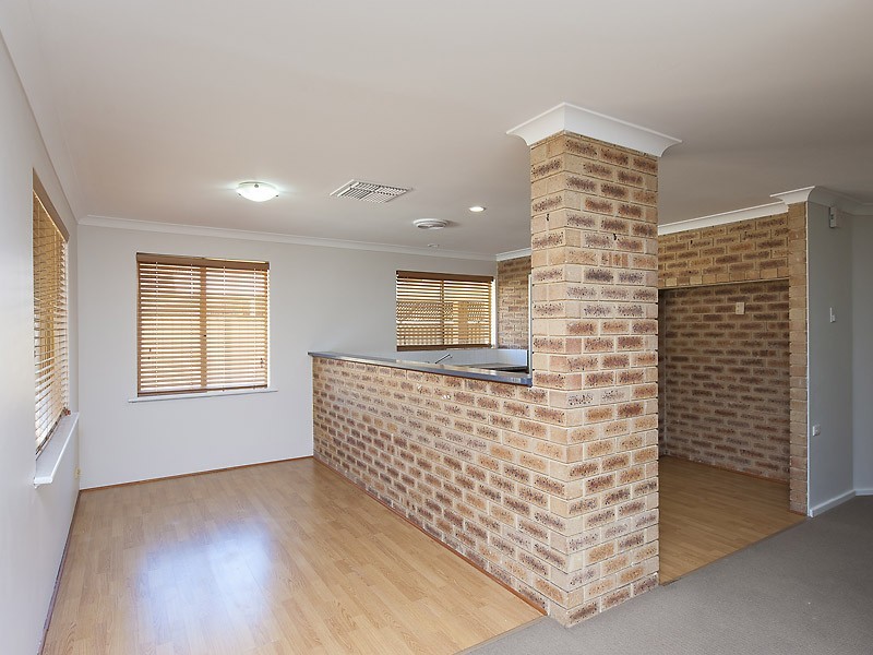 17 Curran Place, Leeming WA 6149