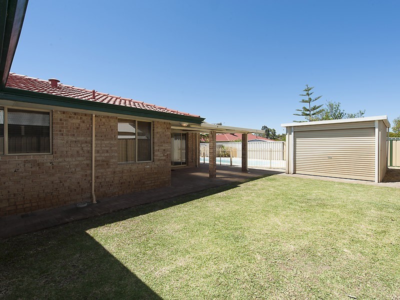 17 Curran Place, Leeming WA 6149