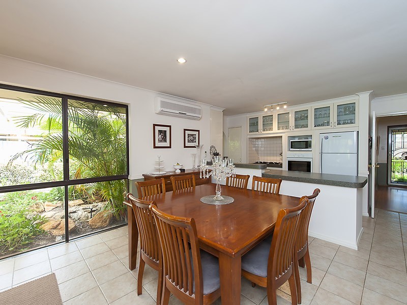 13 Envall Way, Leeming WA 6149