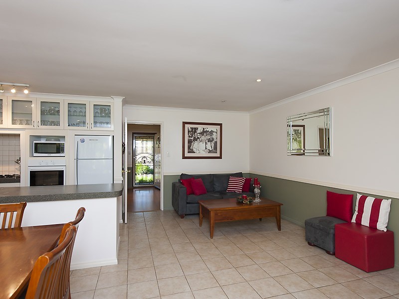 13 Envall Way, Leeming WA 6149