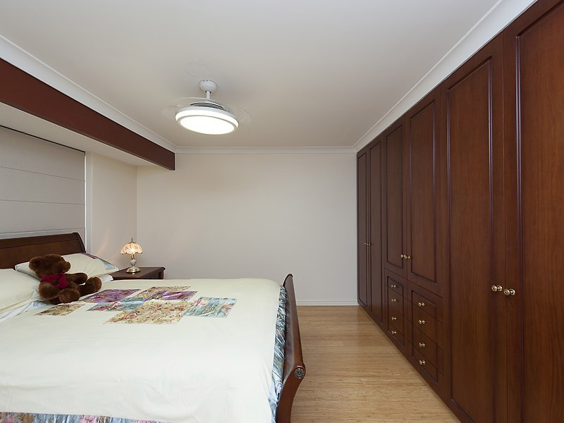 8 Timbrell Way, Leeming WA 6149