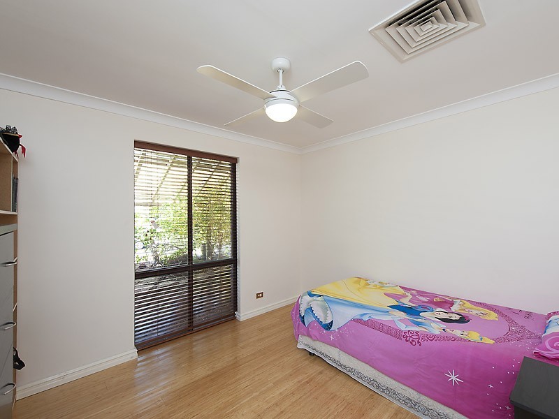 8 Timbrell Way, Leeming WA 6149