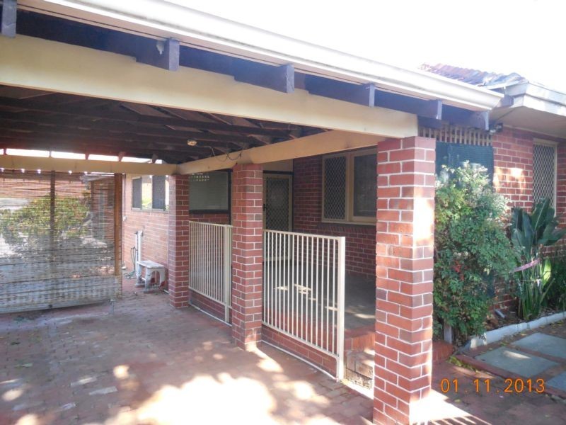 2 Cowrie Crescent, Mount Pleasant WA 6153