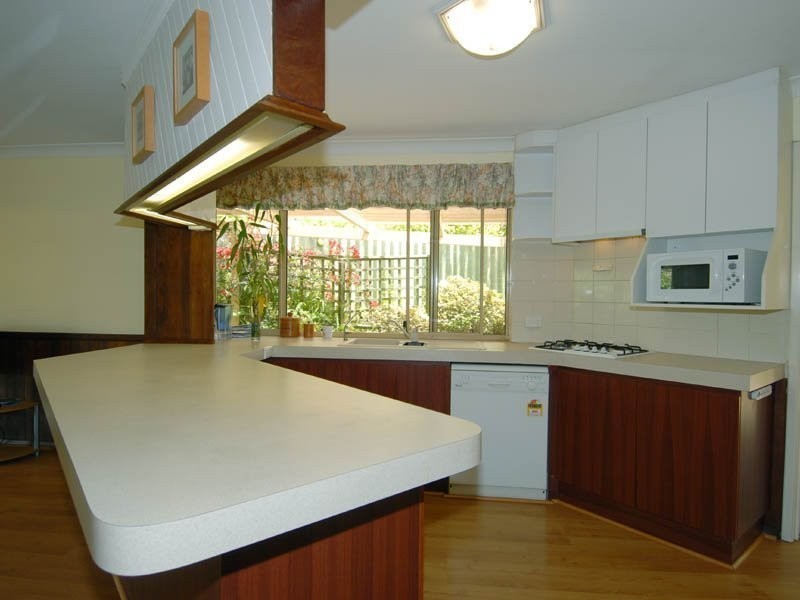 42 Urbahns Crescent, Bateman WA 6150