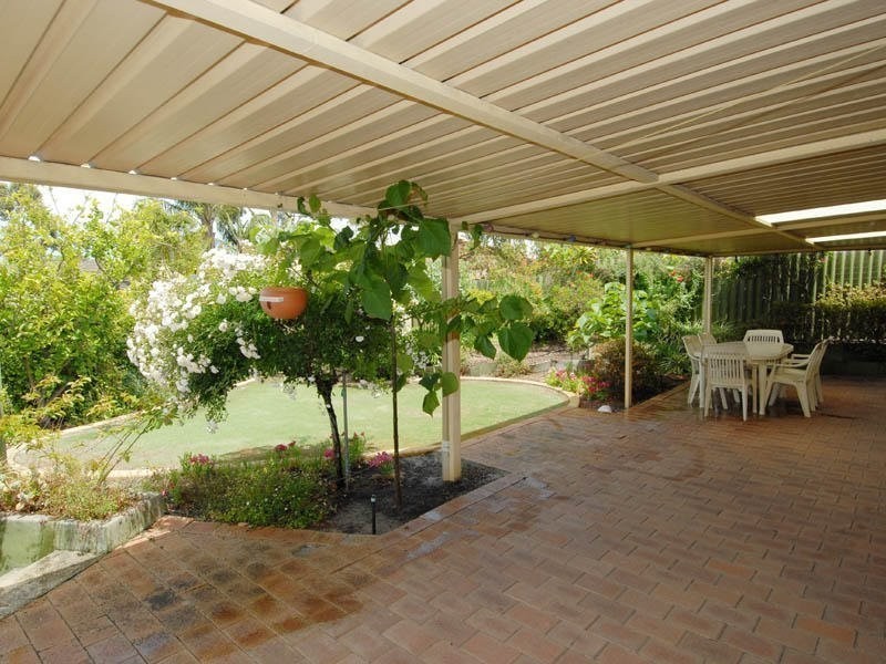 42 Urbahns Crescent, Bateman WA 6150