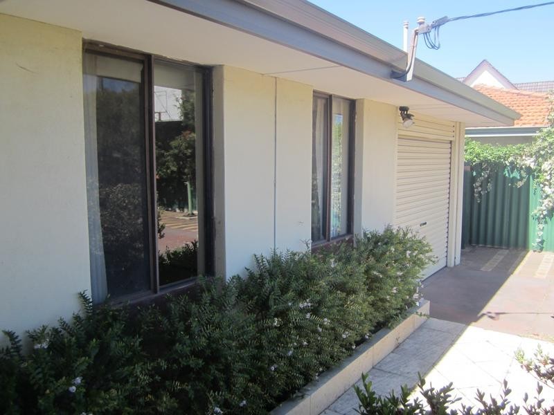4 Paperbark Drive, Willetton WA 6155