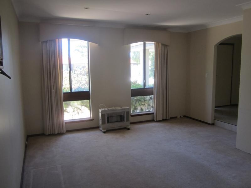 4 Paperbark Drive, Willetton WA 6155