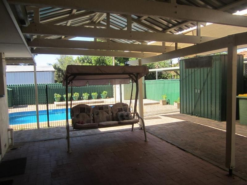 4 Paperbark Drive, Willetton WA 6155