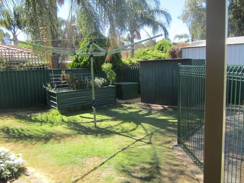 4 Paperbark Drive, Willetton WA 6155