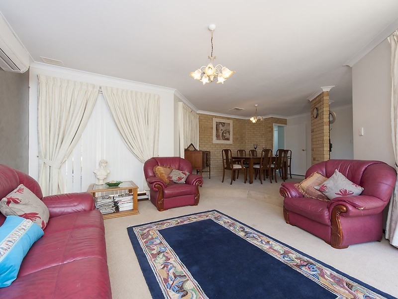 11 McGuiness Drive, Leeming WA 6149