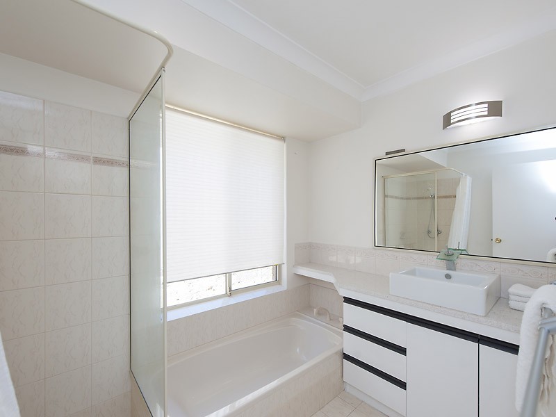 11 McGuiness Drive, Leeming WA 6149