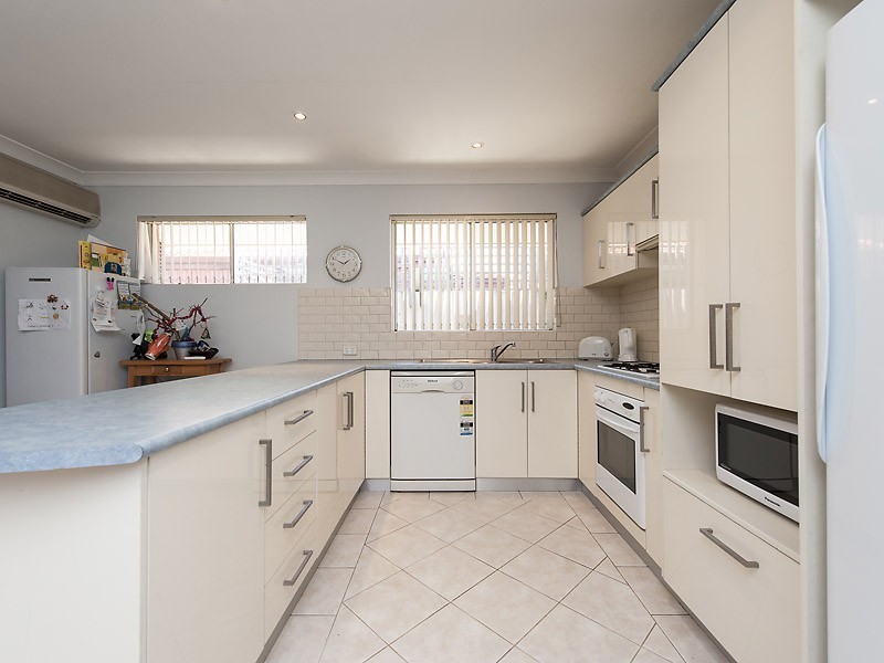 13 Owgan Place, Bull Creek WA 6149