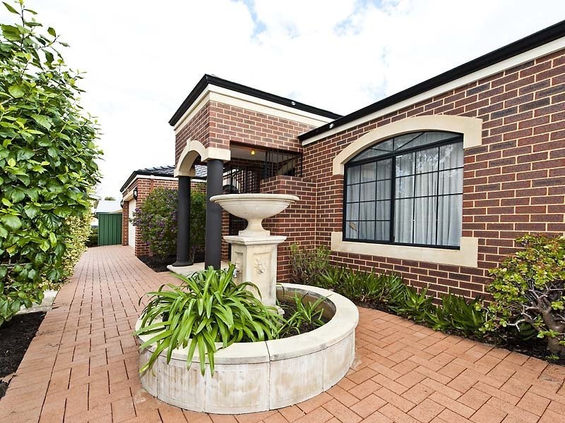 153 Glen Iris Drive, Jandakot WA 6164