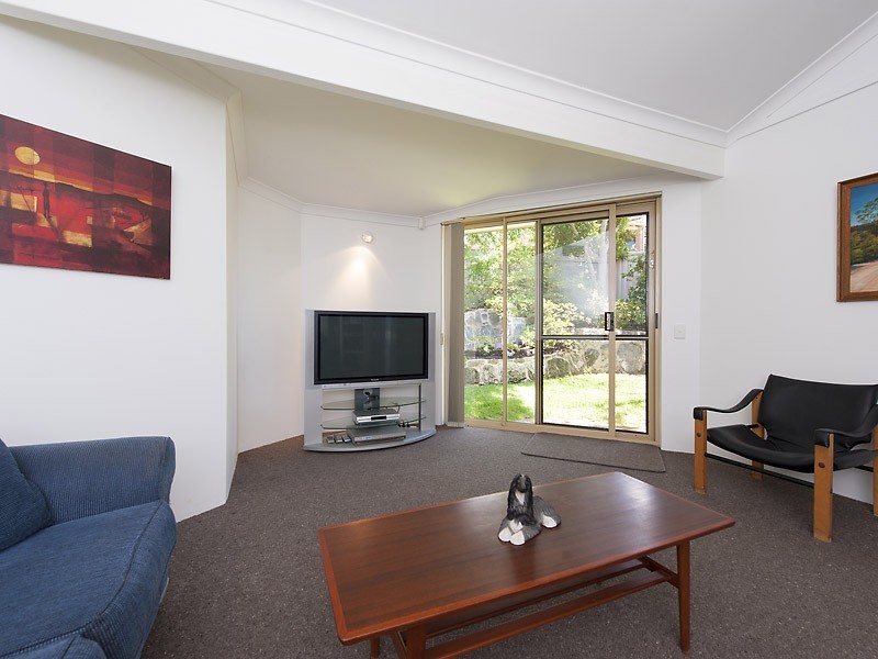 7 Upson Court, Leeming WA 6149