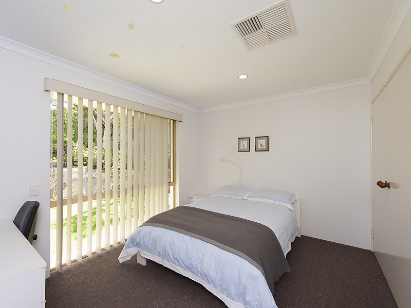 7 Upson Court, Leeming WA 6149