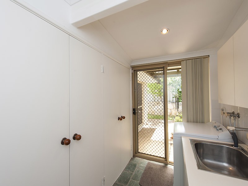 7 Upson Court, Leeming WA 6149