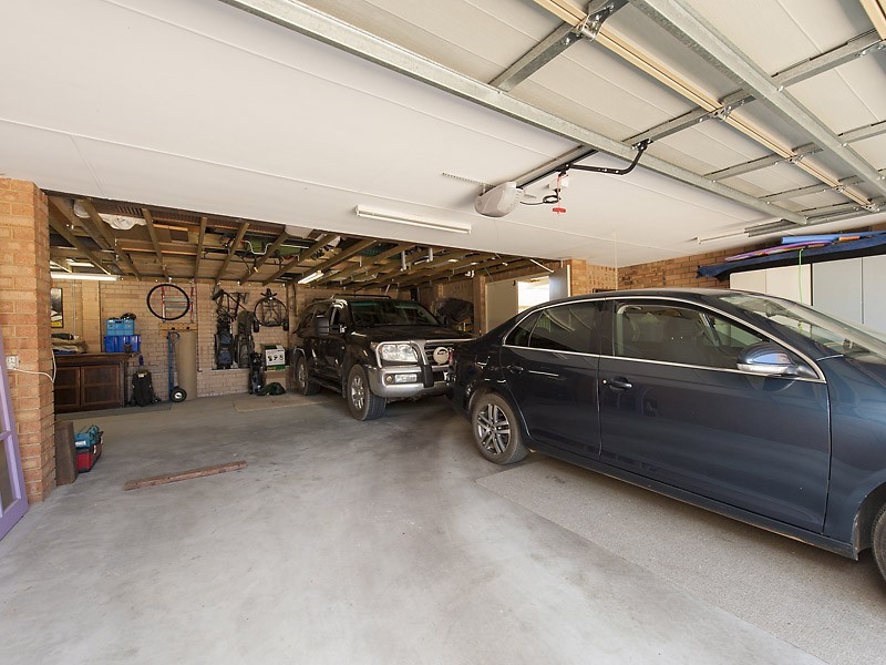 92 Aulberry Parade, Leeming WA 6149