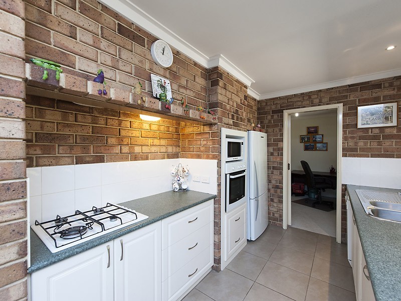 92 Aulberry Parade, Leeming WA 6149