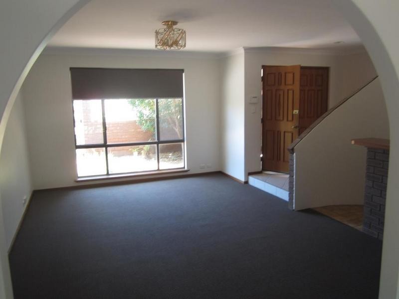 11 Pearson Crescent, Bull Creek WA 6149