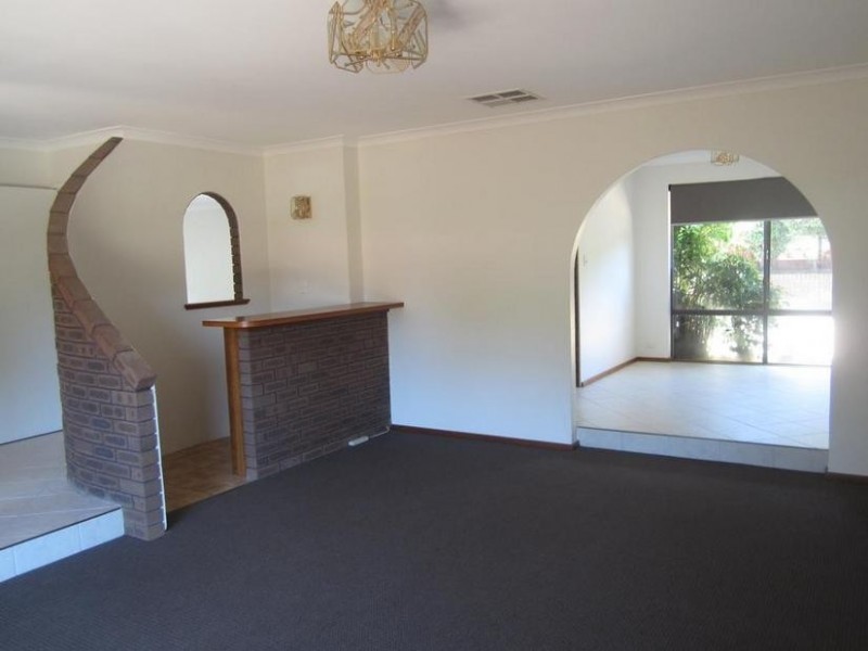 11 Pearson Crescent, Bull Creek WA 6149