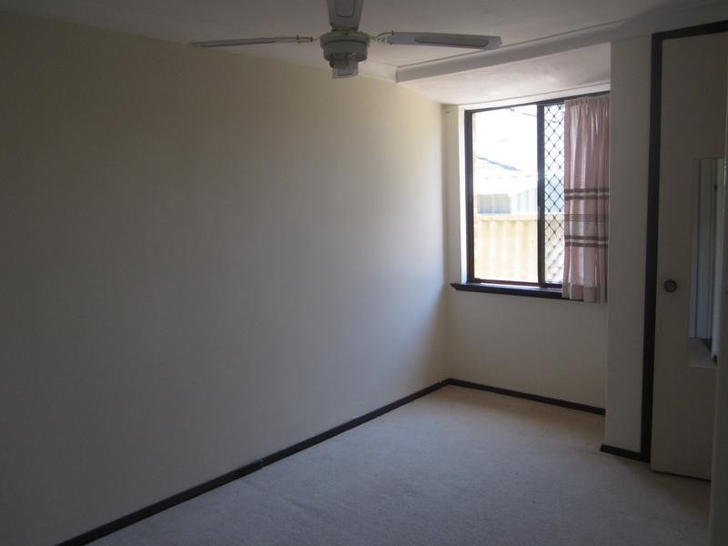 4 Irwin Street, Leeming WA 6149