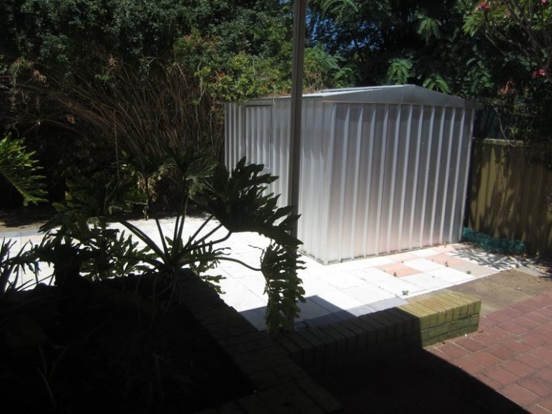 4 Irwin Street, Leeming WA 6149