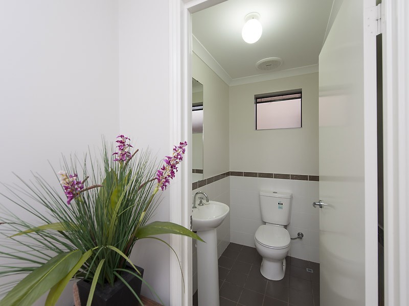 11 London Way, Bateman WA 6150
