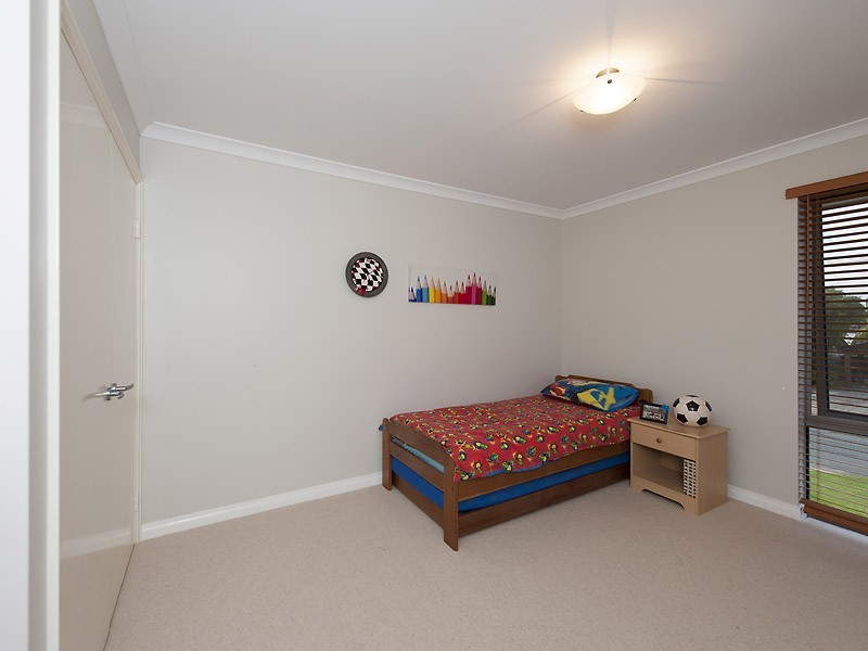 11 London Way, Bateman WA 6150