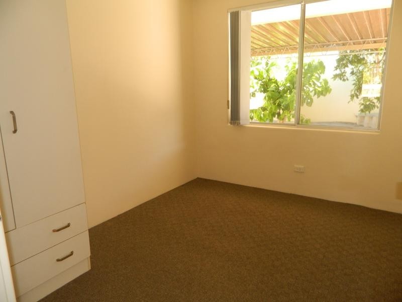 2 Saxon Place, Bateman WA 6150