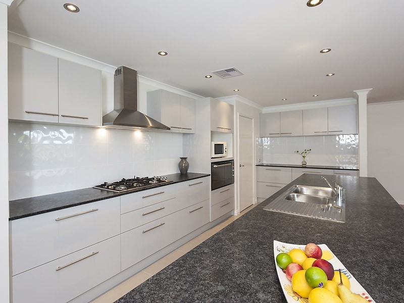 4 Fisher Place, Bull Creek WA 6149