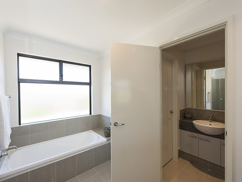 4 Fisher Place, Bull Creek WA 6149