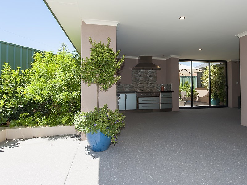 4 Fisher Place, Bull Creek WA 6149