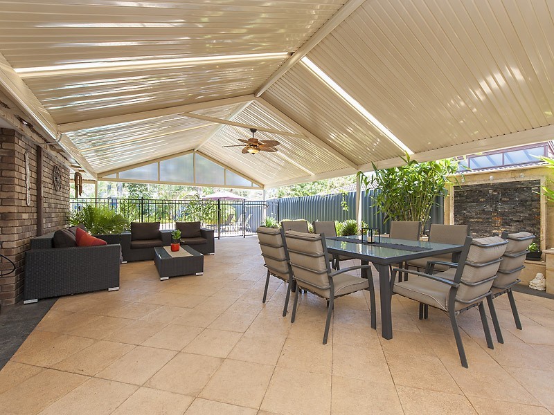 9 Grady Close, Leeming WA 6149