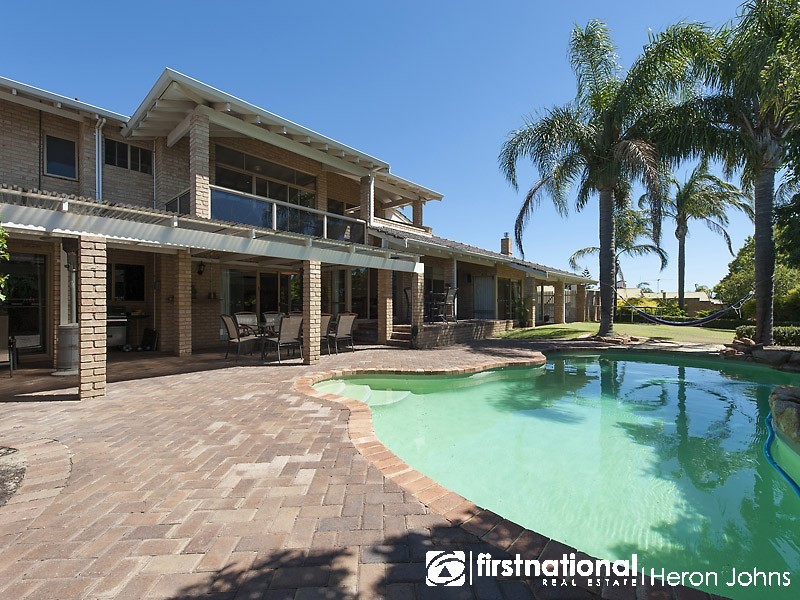 18 Sellars Way, Bull Creek WA 6149