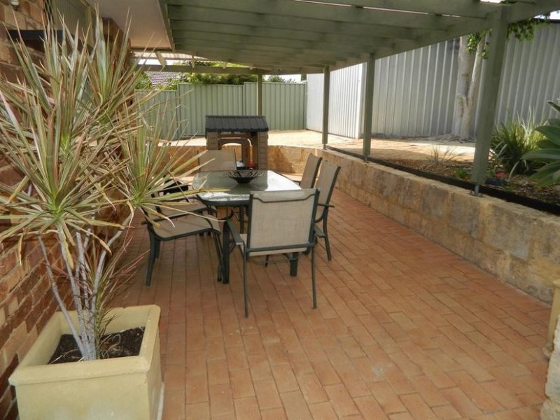 44 Hillock Circle, Leeming WA 6149