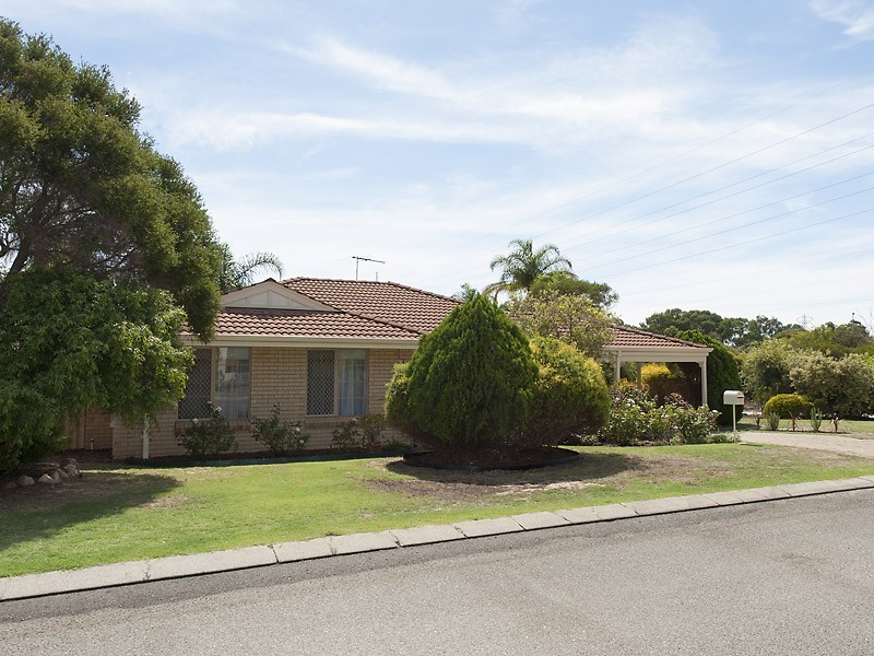 1 Chartwell Place, Leeming WA 6149