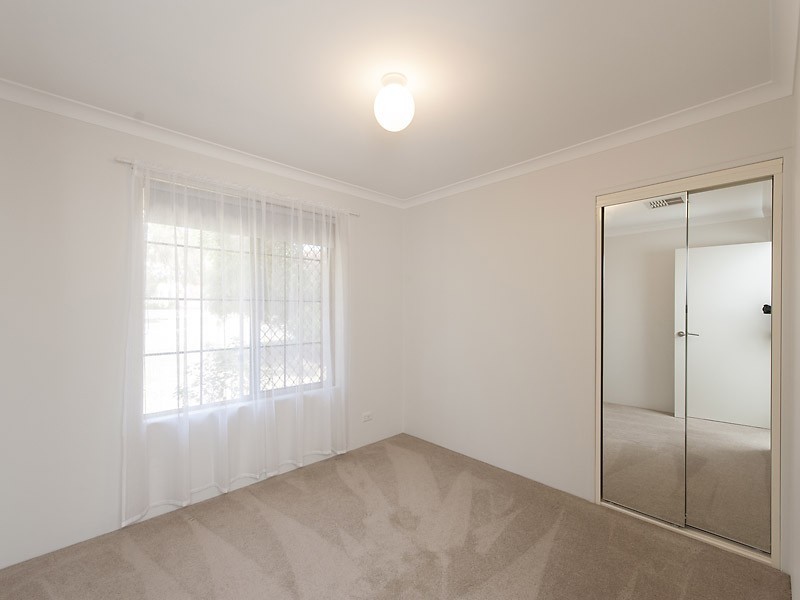 1 Chartwell Place, Leeming WA 6149