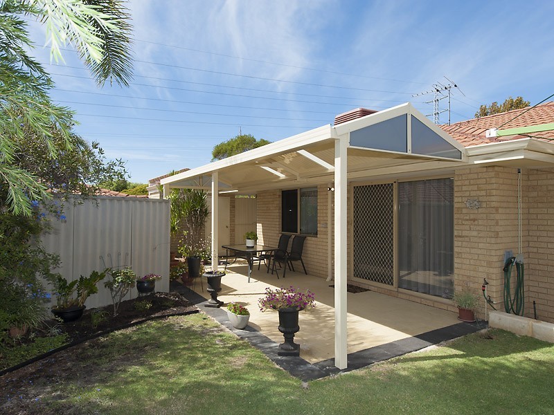 1 Chartwell Place, Leeming WA 6149
