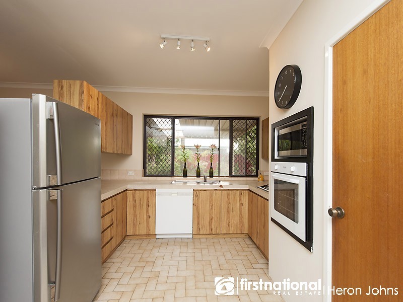 23B Nicholson Loop, Bateman WA 6150