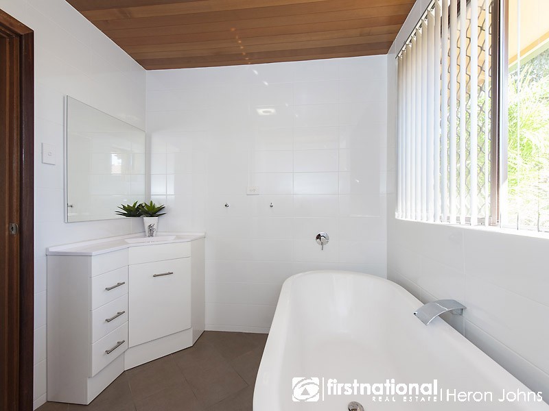 5 Parry Avenue, Bateman WA 6150