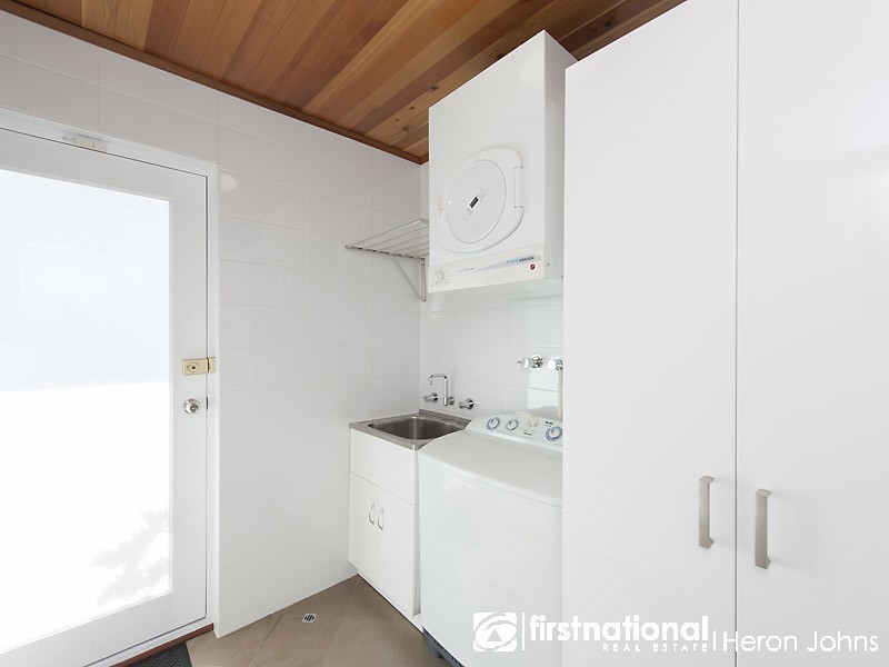 5 Parry Avenue, Bateman WA 6150