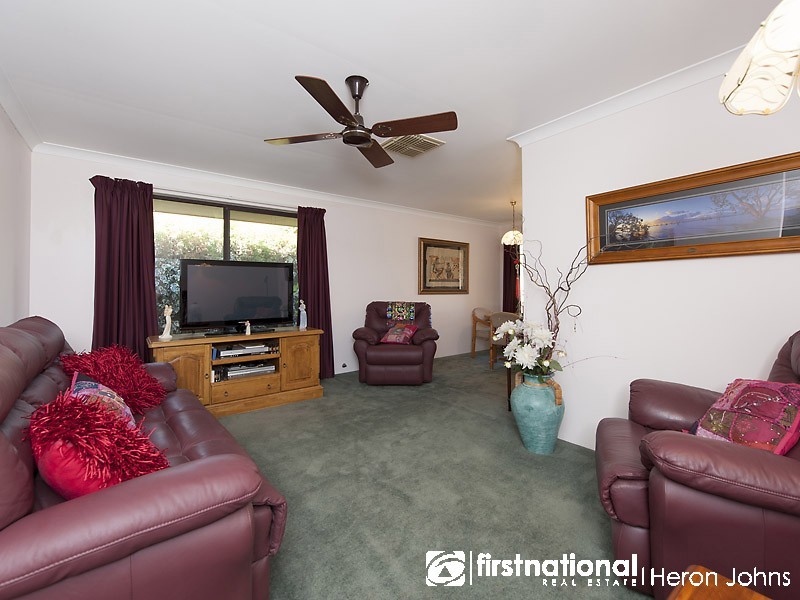 2 Burren Gate, Willetton WA 6155
