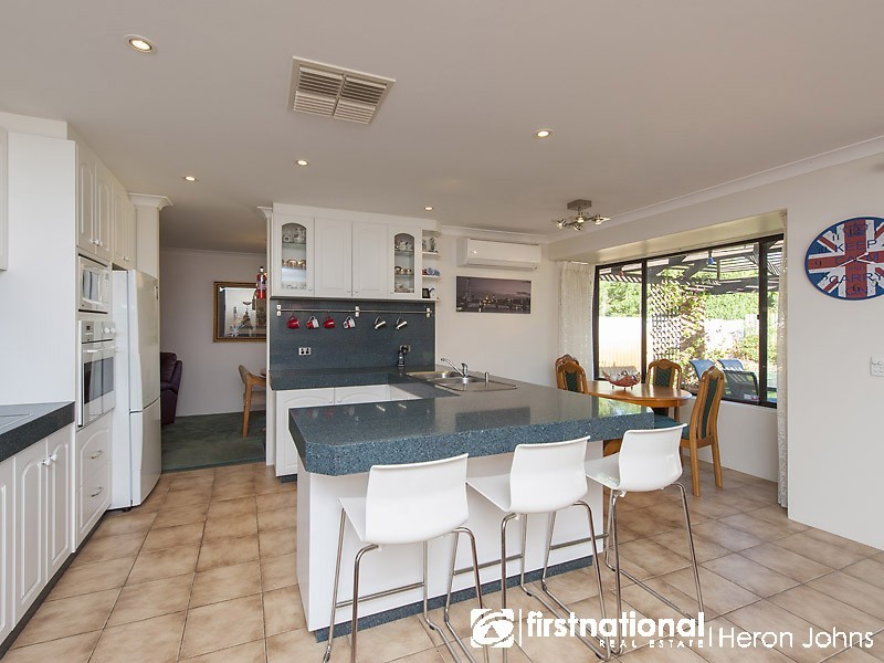 2 Burren Gate, Willetton WA 6155