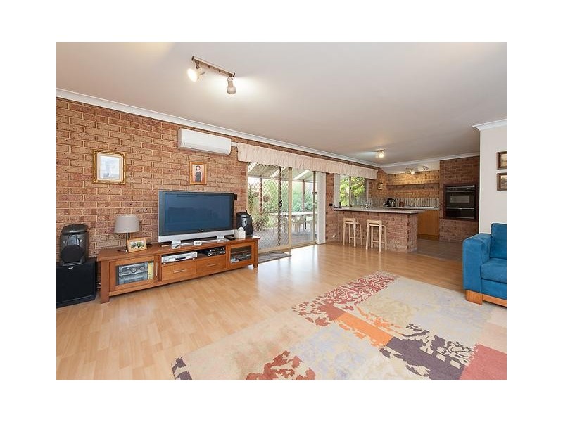 25 Ramsdale Loop, Leeming WA 6149