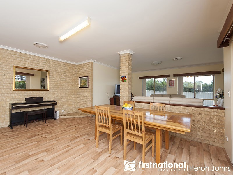 6 Kingston Place, Kardinya WA 6163