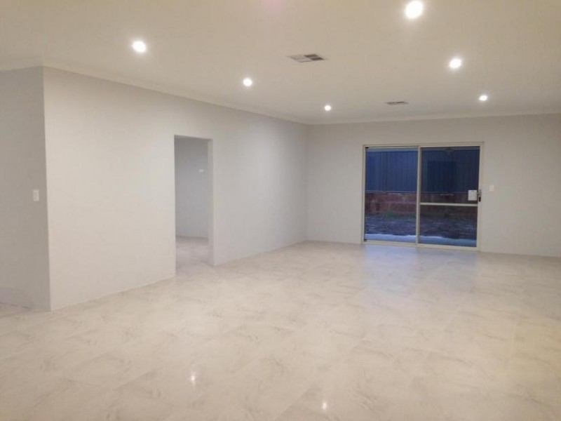 145 Rossiter Avenue, Piara Waters WA 6112