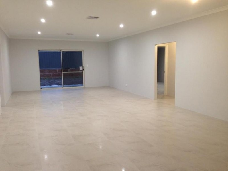 145 Rossiter Avenue, Piara Waters WA 6112