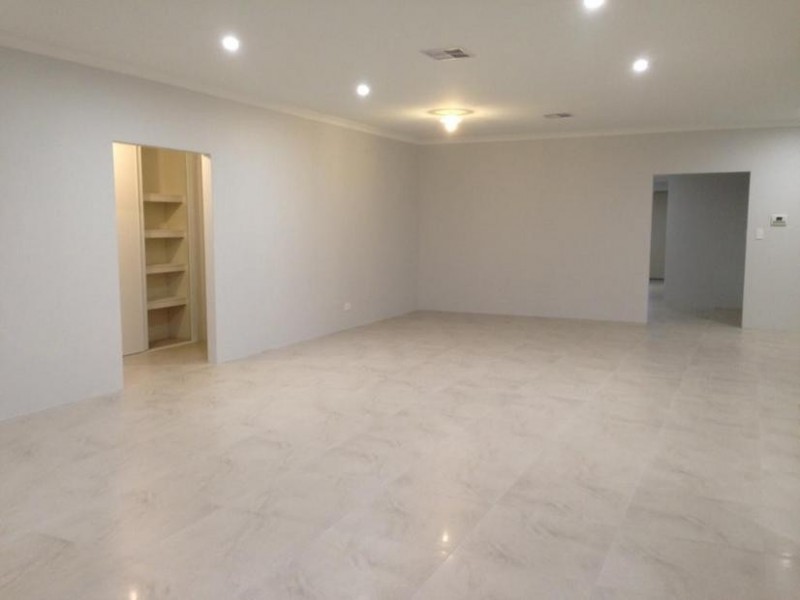 145 Rossiter Avenue, Piara Waters WA 6112