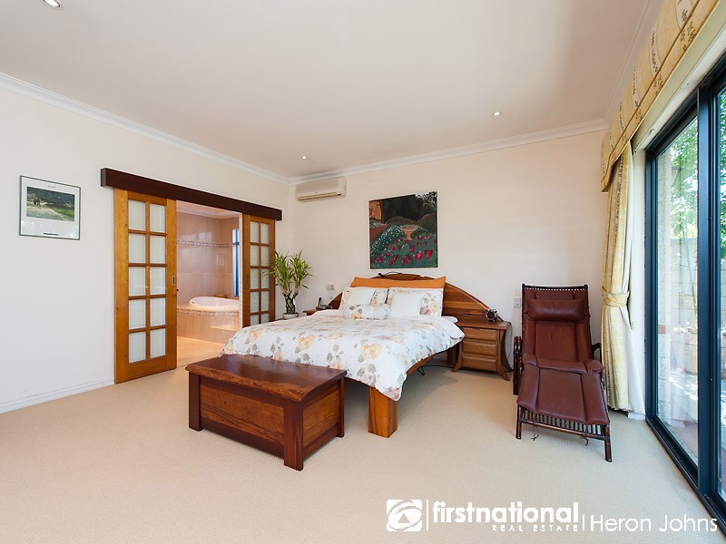 6 Spigl Way, Bateman WA 6150